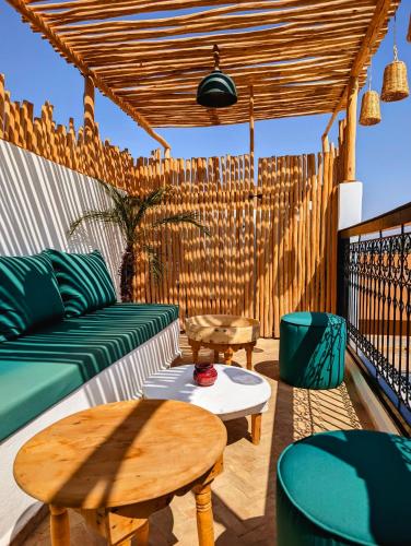 Riad LISA 6 personnes — 4-Star Luxury Hotel in Marrakesh, Morocco