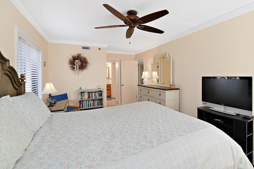 Fountainhead Towers - photo 3