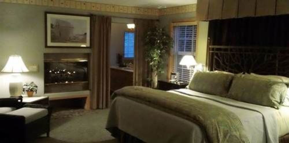 Lost Mountain Lodge — 4-Star Luxury Hotel in Sequim, United States