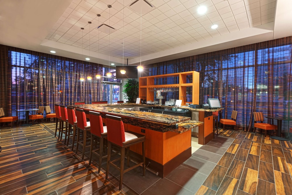 Hampton Inn Houston Downtown - photo 26