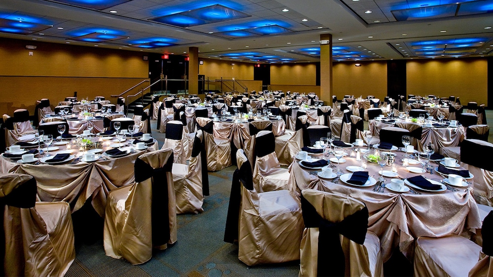 Crowne Plaza Lombard Downers Grove by IHG - photo 53