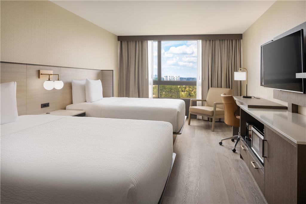 Ramada Plaza Resort & Suites by Wyndham Orlando Intl Drive - photo 26