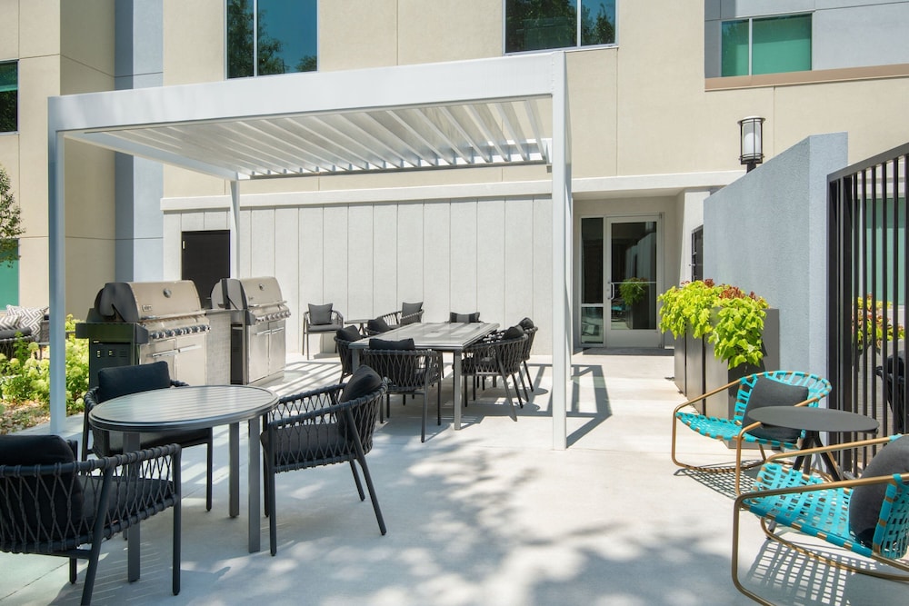 TownePlace Suites by Marriott Atlanta Airport North - photo 19