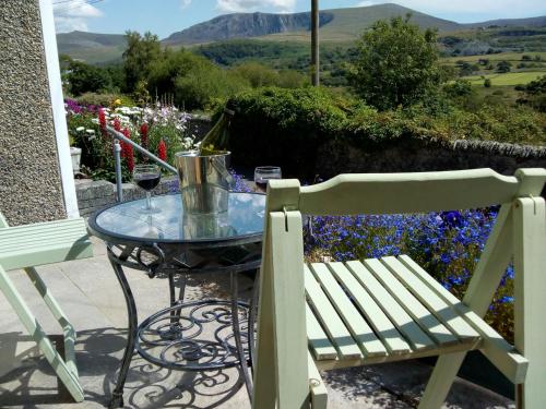 Hyfrydle Heights — Penygroes
