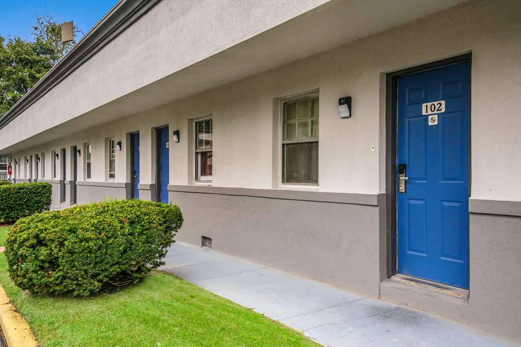 Motel 6 Tinton Falls NJ Neptune - photo 2