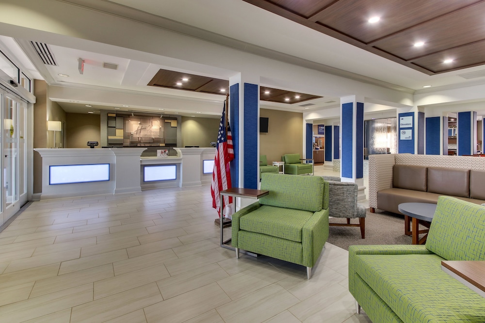 Holiday Inn Express & Suites Columbus Fort Benning Maingate by IHG - photo 24