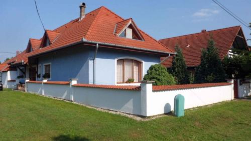 Apartment in Balatonbereny Balaton 18043 — 4-Star Luxury Hotel in Balatonbereny, Hungary