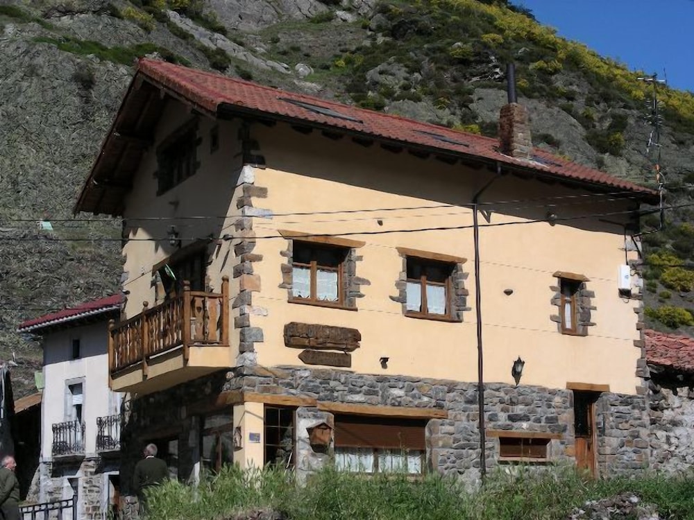 El Invernal De Picos 6803453 — Boca De Huergano