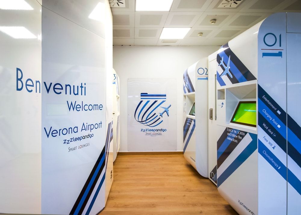 Zzzleepandgo Vrn Aeroporto Verona — Sommacampagna