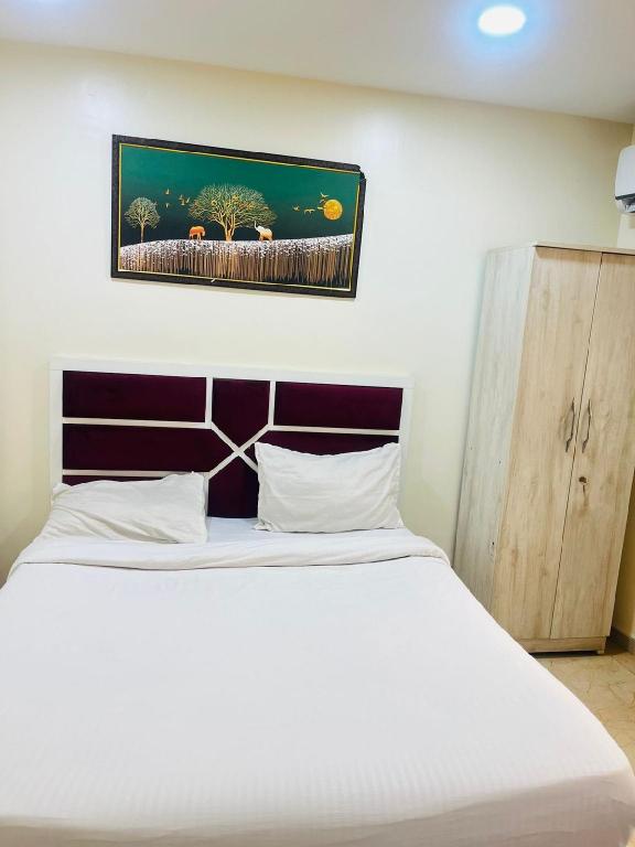 Fabexpress Vys Inn - last minute hotel in Pune