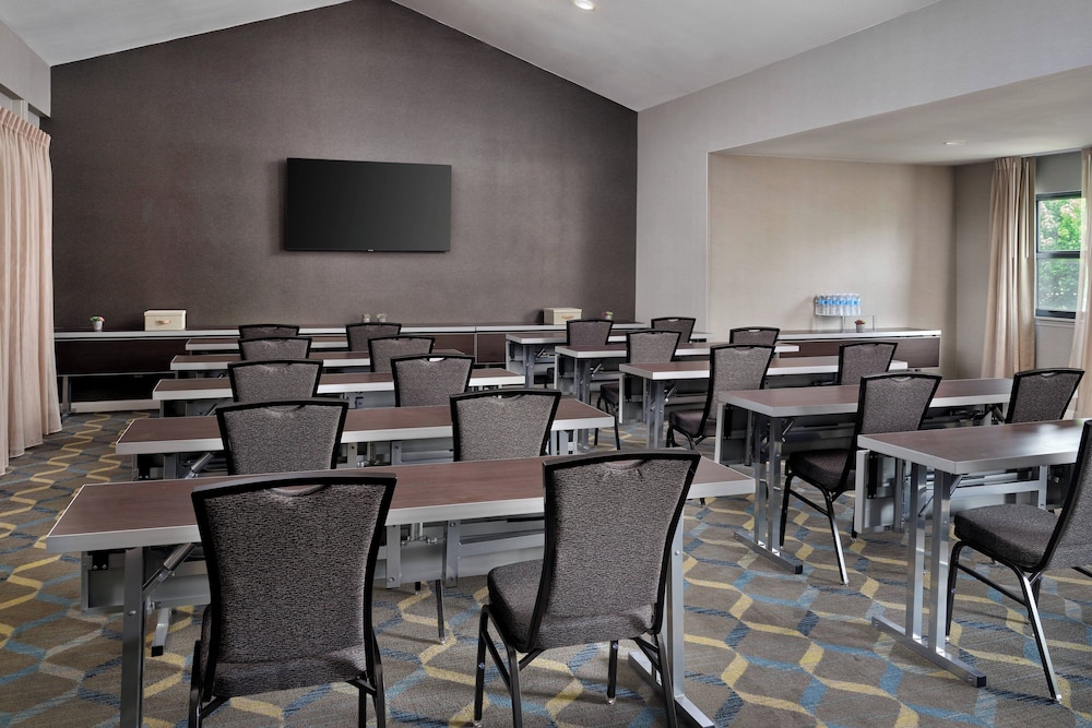 Residence Inn by Marriott Costa Mesa Newport Beach - photo 27