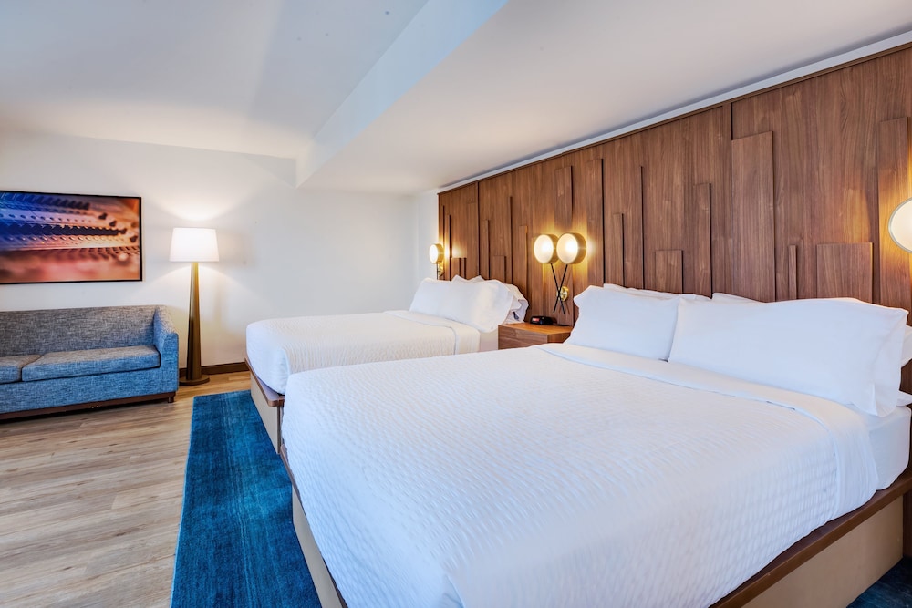 Hotel Indigo Detroit Downtown by IHG - photo 41
