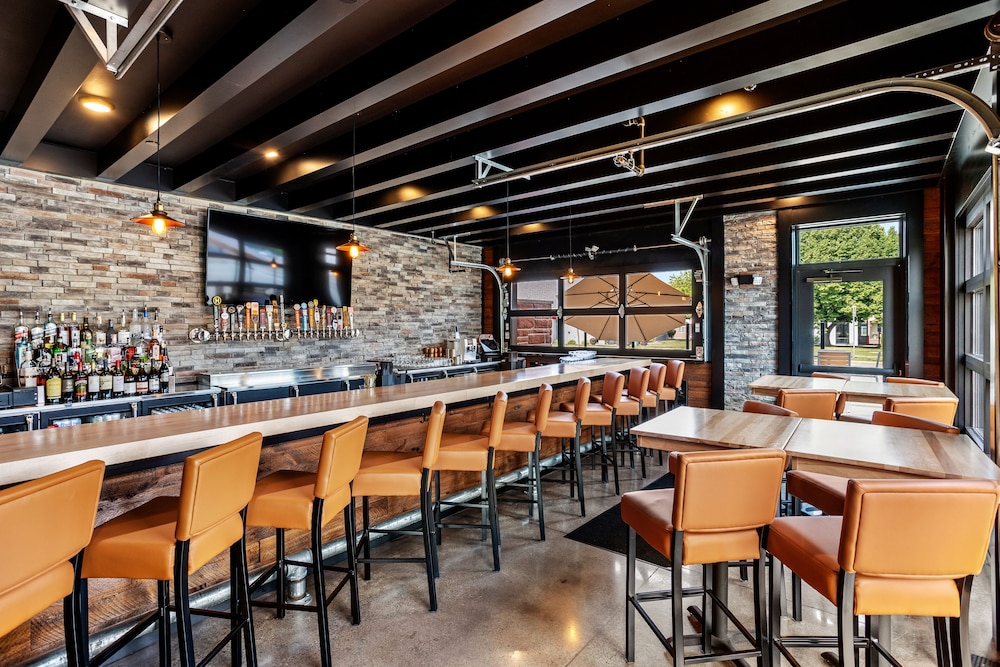 Cobblestone Hotel & Suites De Pere Green Bay - photo 63