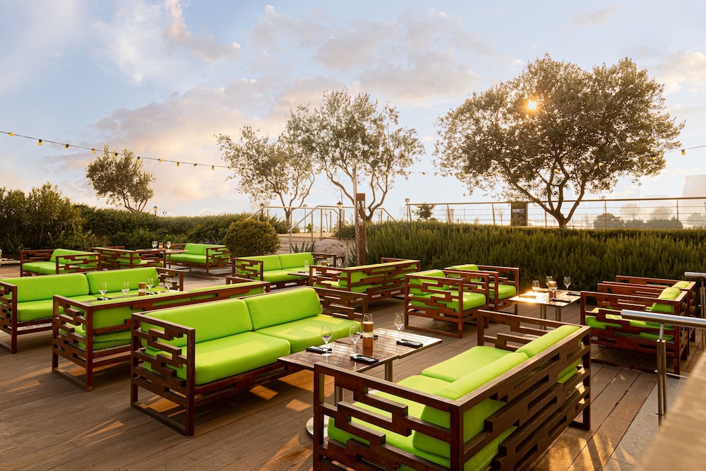 מזון ומשקאות