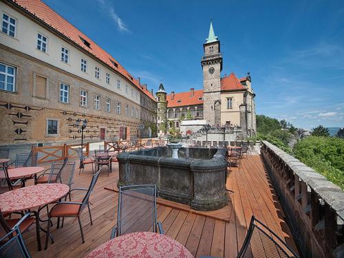 EA Zamecky Hotel Hruba Skala — hotel in Rovensko Pod Troskami