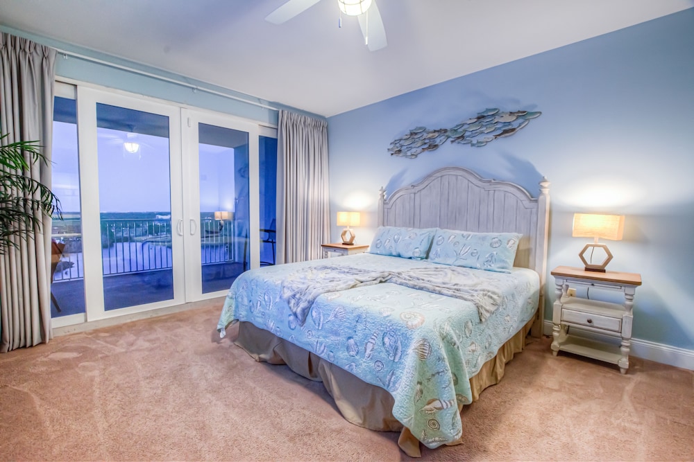 Laketown Wharf Resort by Aneliya's Rentals - photo 90