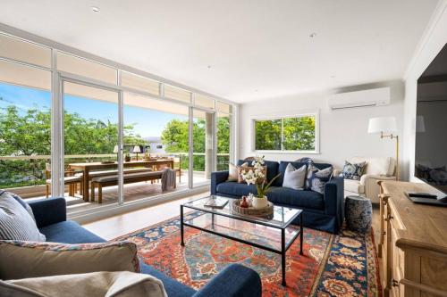 Designer Retreat Meets Vibrant Beachside Living in Palm Beach, Australia