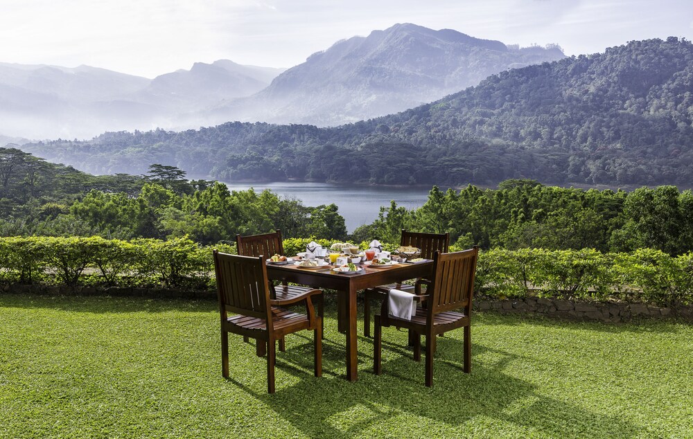Mas Villa — 4-Star Luxury Hotel in Nuwara Eliya, Sri Lanka