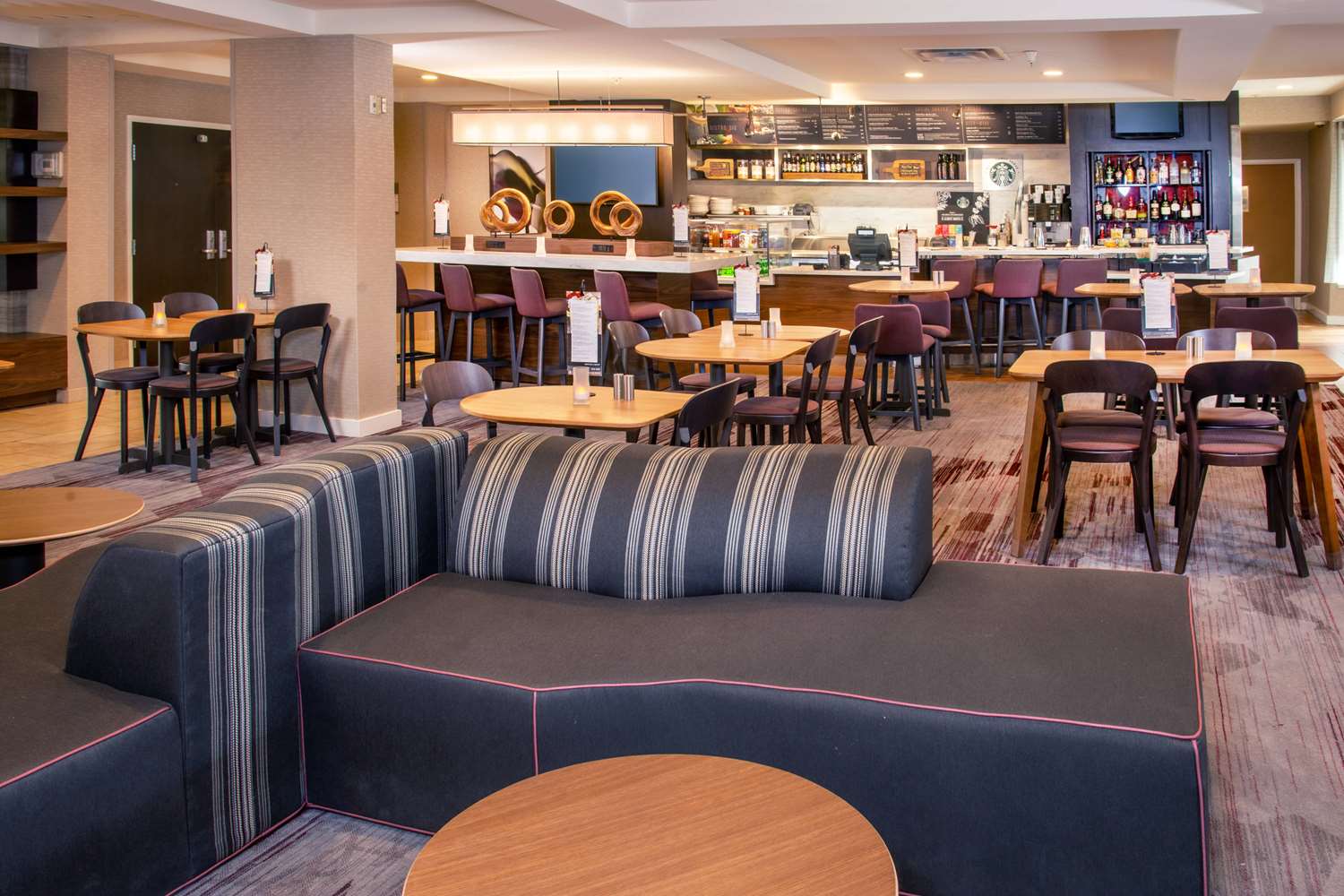 Sonesta Select Allentown Bethlehem Airport - photo 4