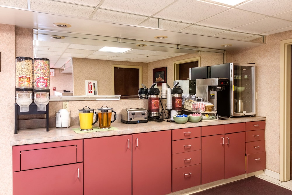 Red Roof Inn Morehead - photo 25