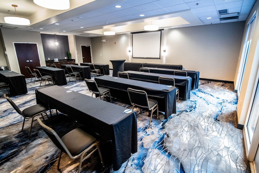 Fairfield Inn & Suites by Marriott Washington Casino Area - photo 29