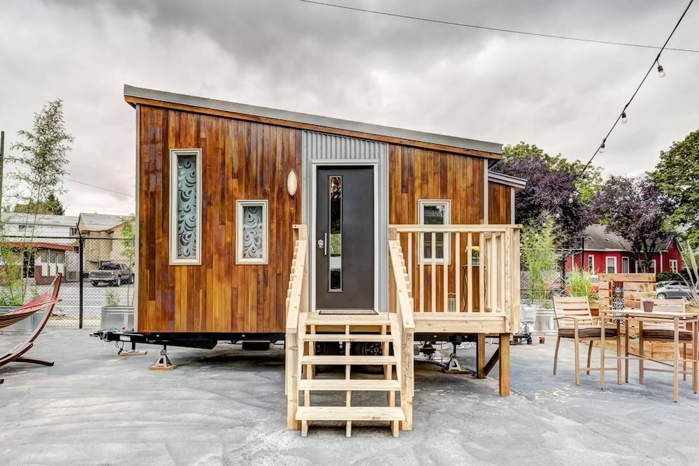 Tiny Digs Hotel of Tiny Houses - photo 133