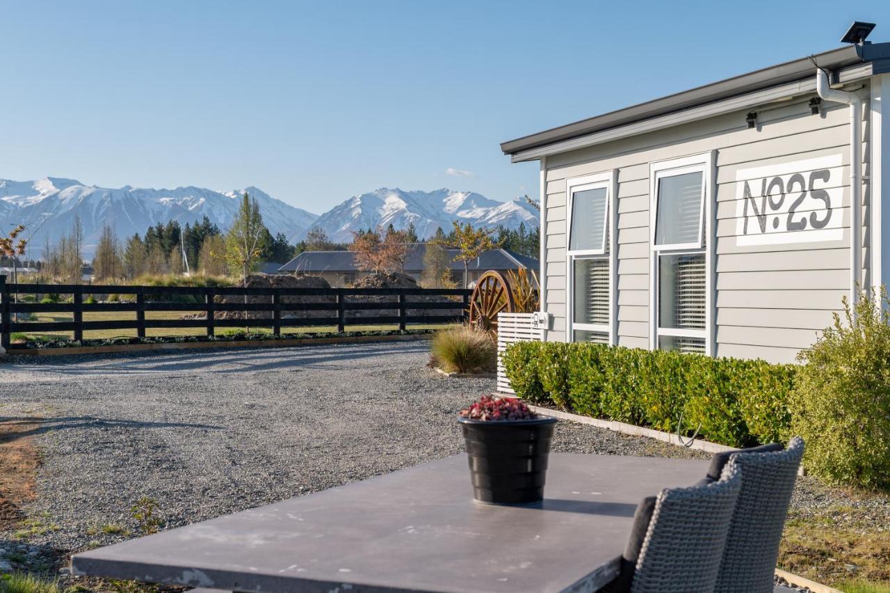 No.25 Stand alone guest studio unit - last minute hotel in Unknown City