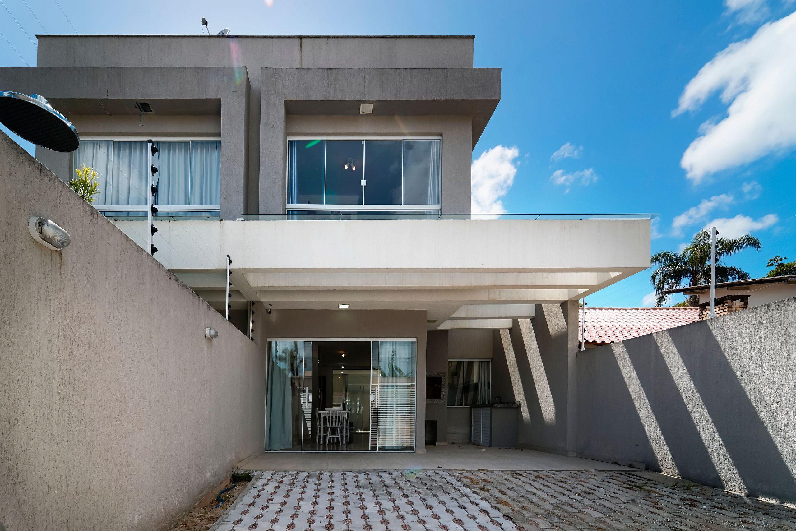 Casa para 08 pessoas em Bombas
