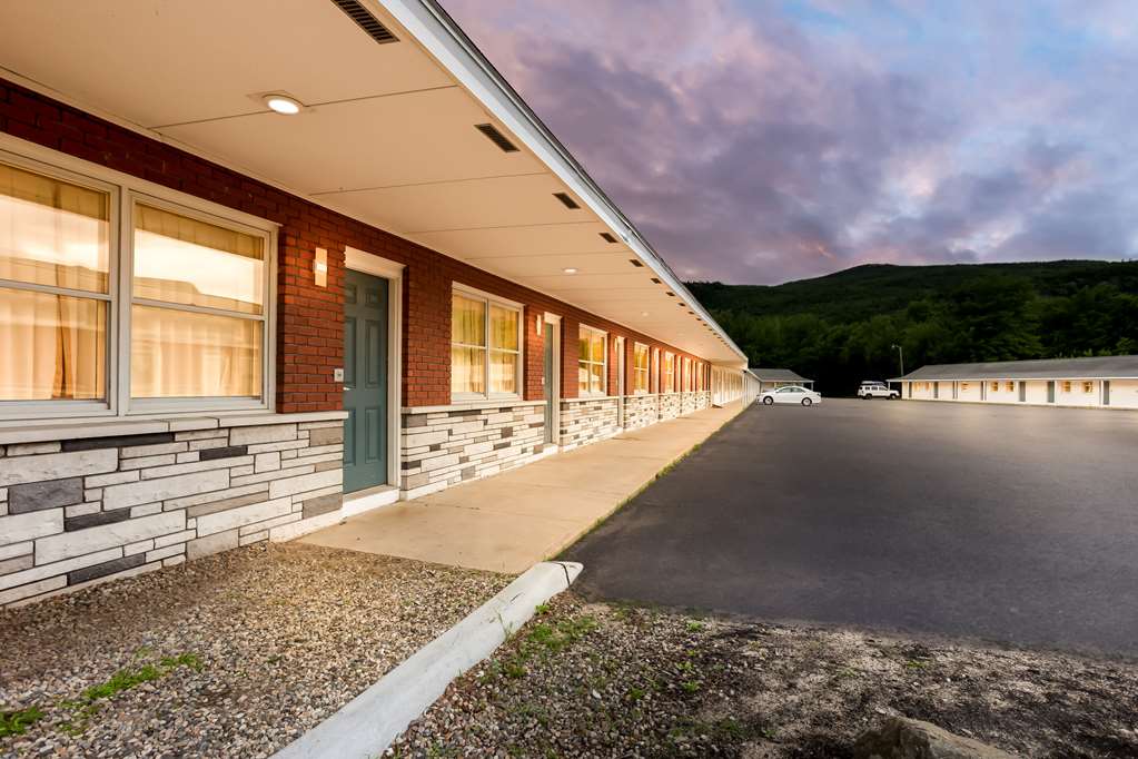 Rodeway Inn Gorham Riverside - photo 8