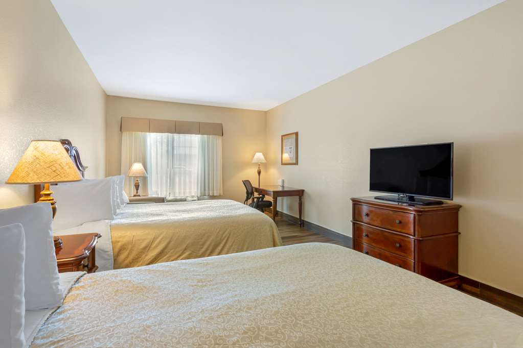 Best Western Plus Fossil Country Inn & Suites - photo 11