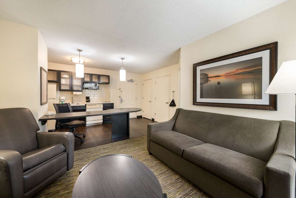 Sonesta Simply Suites Hampton - photo 7