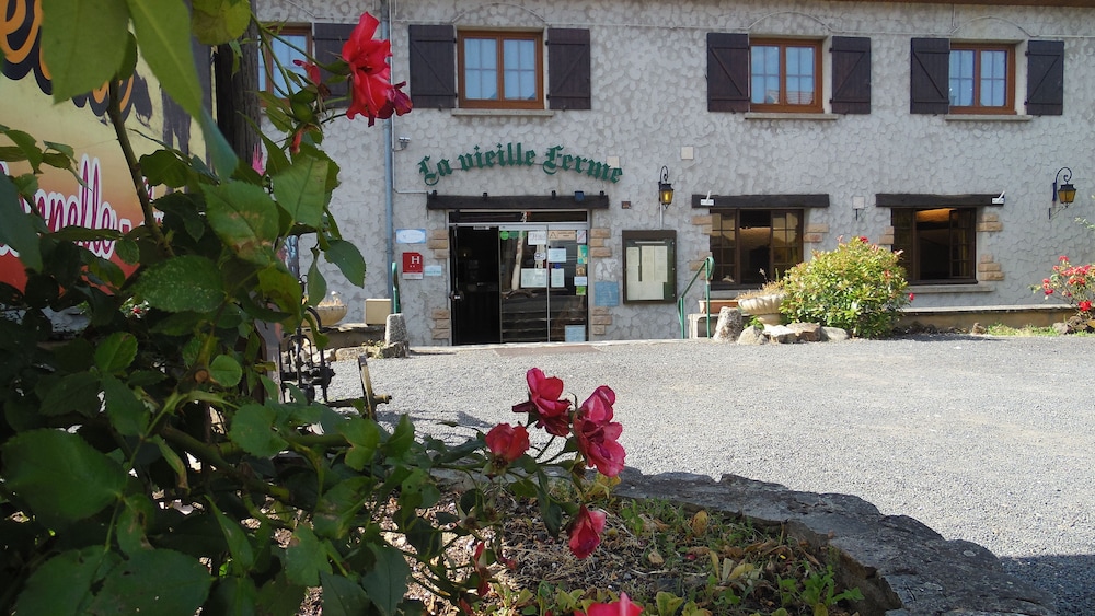 Hotel Restaurant La Vieille Ferme — Les Ancizes