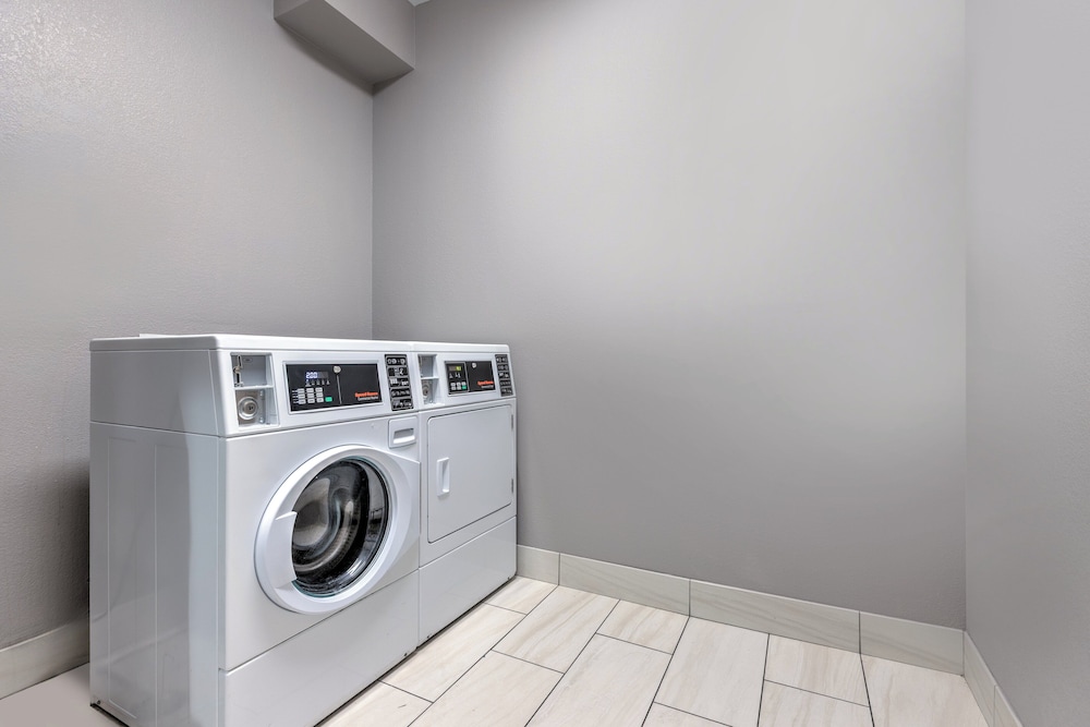 Holiday Inn Express Hotel & Suites Dallas Grand Prairie I 20 by IHG - photo 34