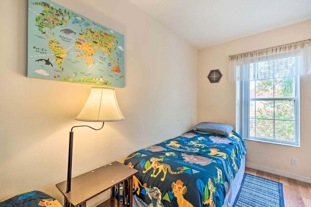 Kissimmee Resort Townhome w Pool 7 Mi to Disney - photo 8