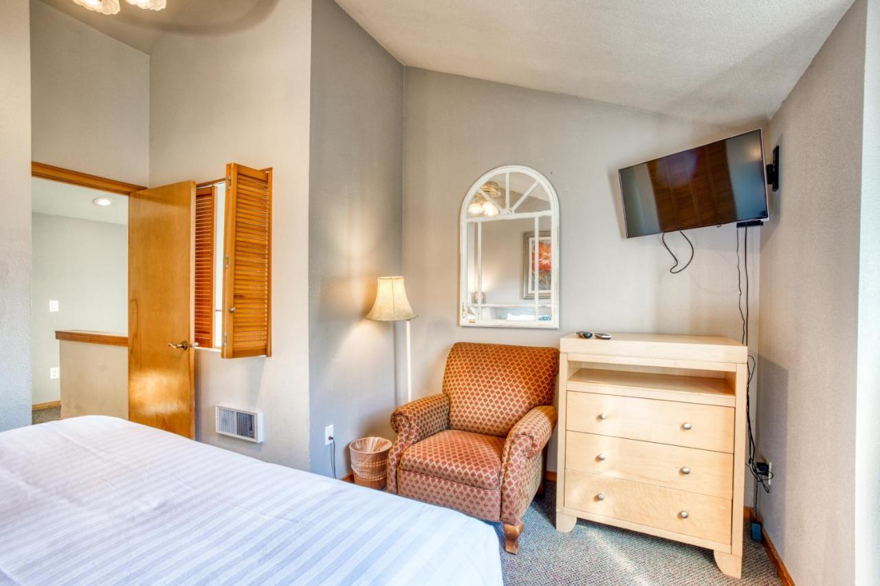 Beaches Inn Townhomes - photo 13
