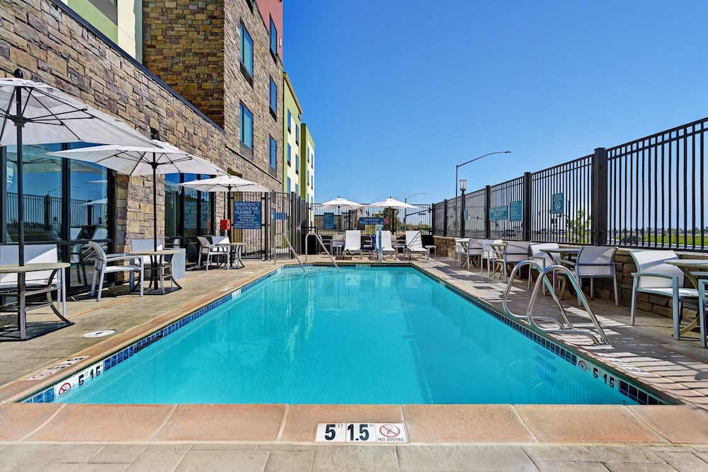 TownePlace Suites by Marriott Sacramento Airport Natomas - photo 31