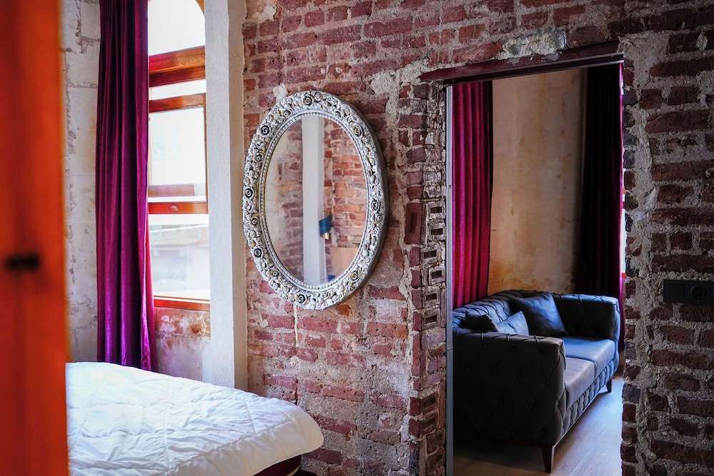 Squit Suits Hotel — Istanbul — photo 2