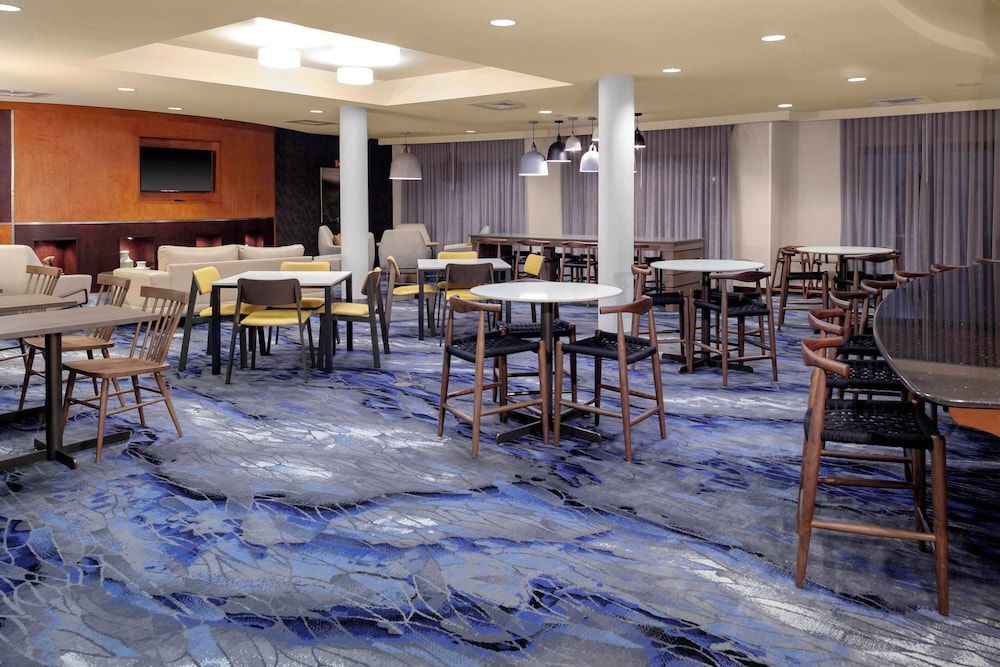 Fairfield Inn & Suites by Marriott Charlotte Matthews - photo 19