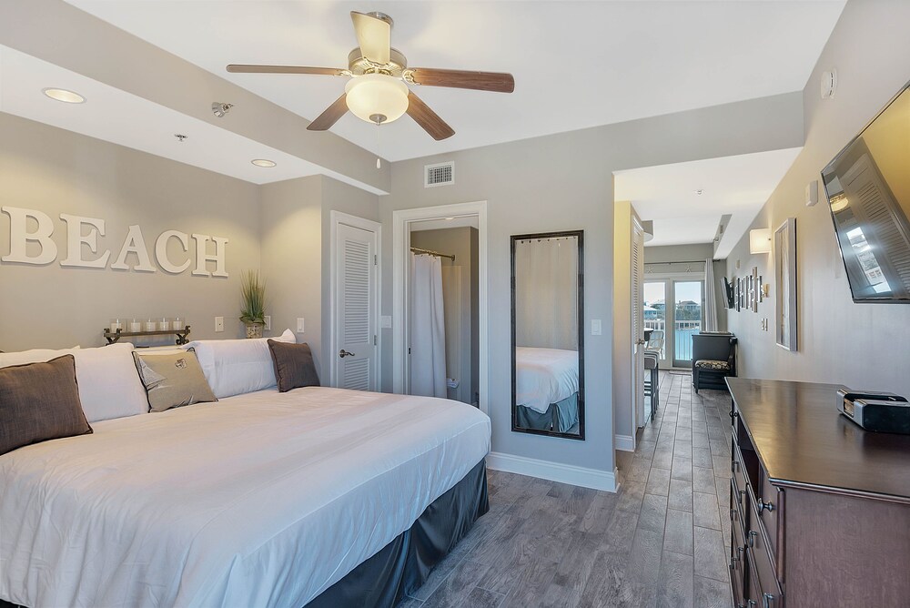 Carillon Beach Resort Inn - photo 5