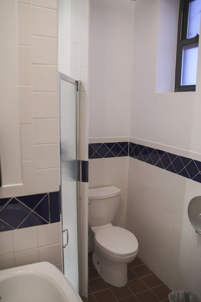 Royal Park Hotel and Hostel - photo 43