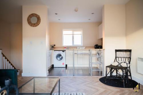 'Nomadic Nest' 2 Bed Executive Coach House Free Parking