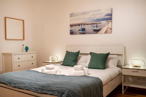 Dimora Del Teatro Sightly Apartment — 4-Star Luxury Hotel in Bari, Italy
