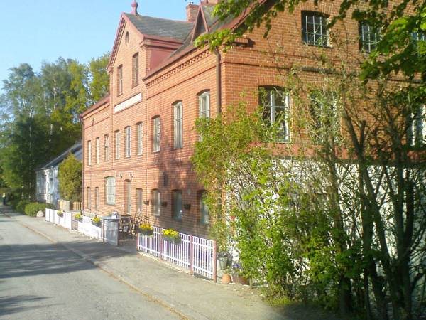 Djurslövsbrygghus Hotel Your Hotel Worldwide — hotel near Malmö Sturup Airport