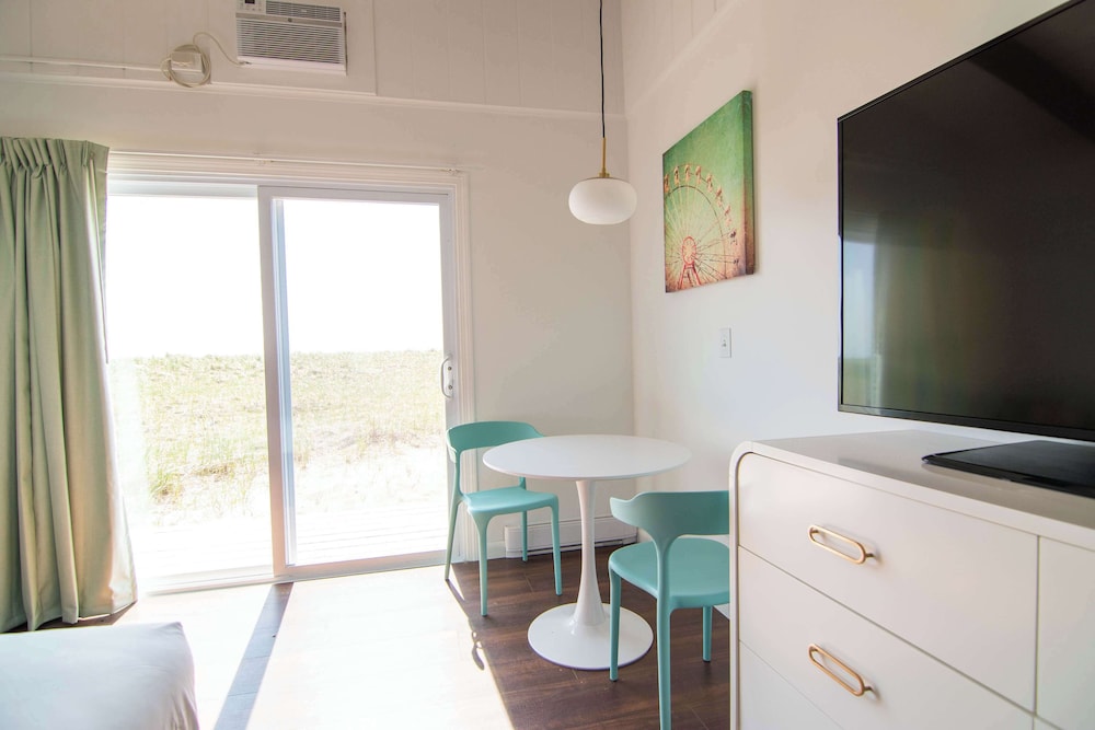 Ocean House Hotel & Motel - photo 57