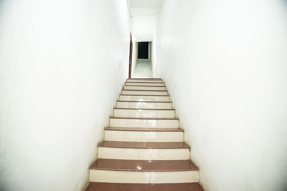 Sri Residency - carbon neutral hotel in Ujjain