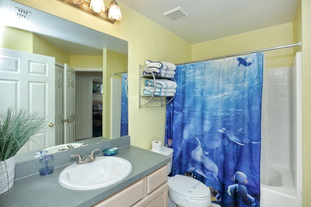 Pretty & Peaceful Golf Resort Gated Home w Pool - photo 13