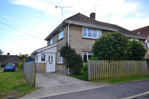 4 Brooks Close in Bembridge, United Kingdom
