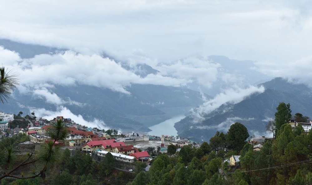 Great View Hotel And Restaurant in Tehri, India