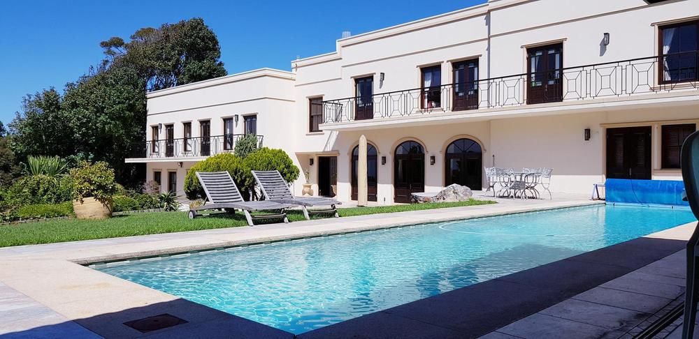 Luxury Serviced Villa in Constantia — 5-Star Luxury Hotel in Cape Town, South Africa