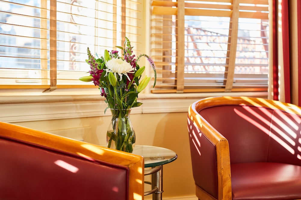 Alexander Inn - photo 13